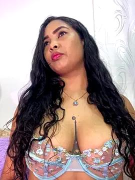 EmilyZuits from StripChat is Freechat