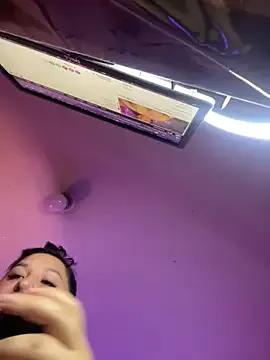 Emma__Fox_ from StripChat is Freechat