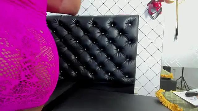 EMMA_SANTANA from StripChat