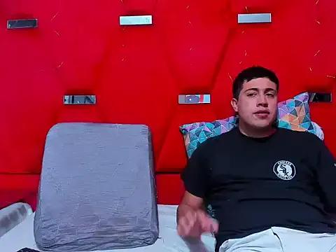 Emmaanddarling from StripChat is Freechat