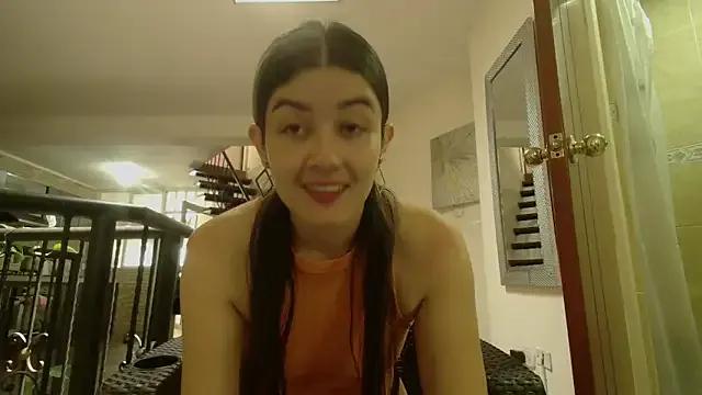 emmaherby from StripChat is Freechat