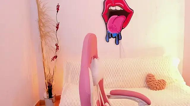 EmmaMyers1 from StripChat is Freechat