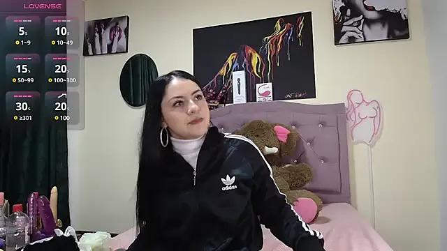 Emmie_Hot from StripChat is Freechat