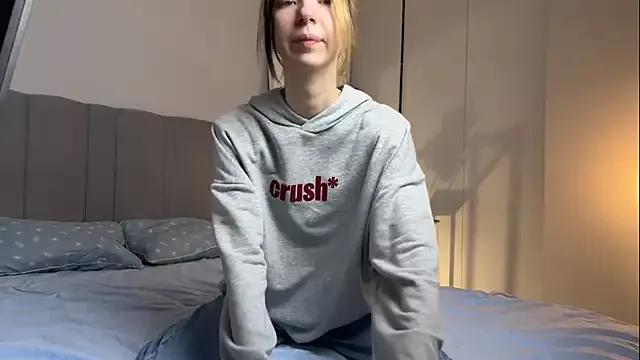 EmmieBlade from StripChat