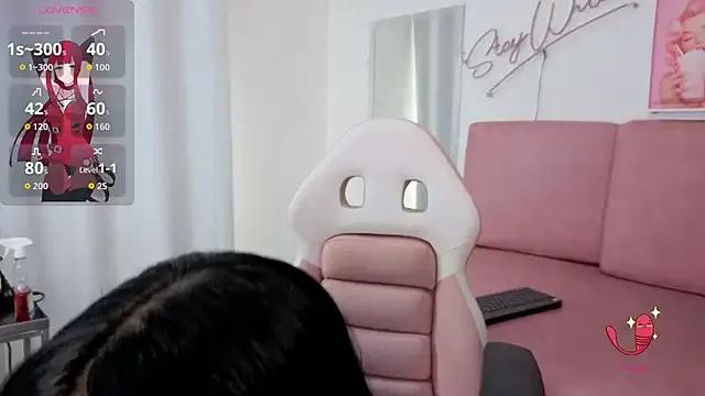 Emmy_sexygirl from StripChat