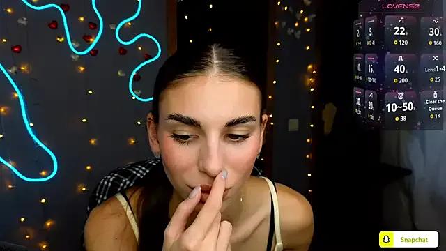 EmmyGreans from StripChat