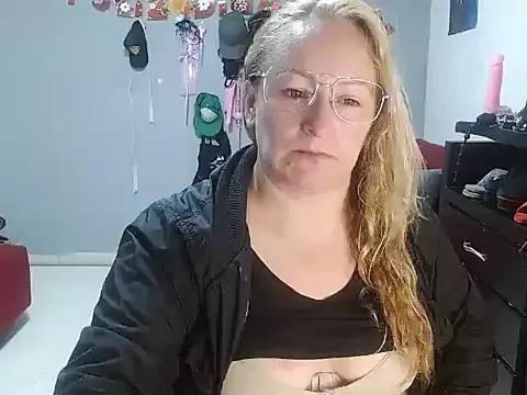 emperabigbootybigass from StripChat