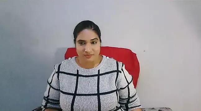 EpicIndianMilf from StripChat is Freechat