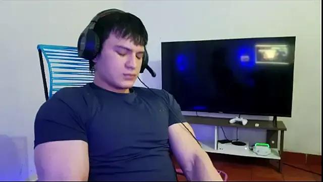 ErickWalton from StripChat is Freechat