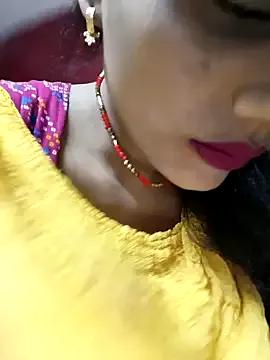 Eshwari_Chopra from StripChat is Freechat
