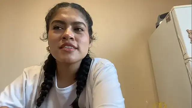 EstaHoops from StripChat is Freechat