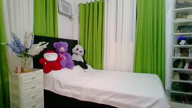 EstellaStarXxx from StripChat is Freechat