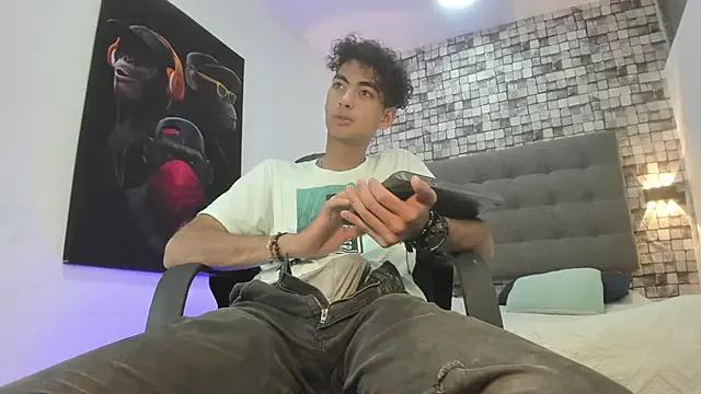 Ethan_Brown0 from StripChat is Freechat