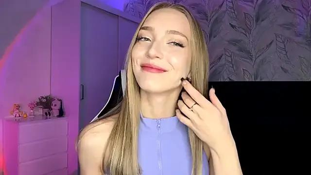 EvaPeace from StripChat is Freechat