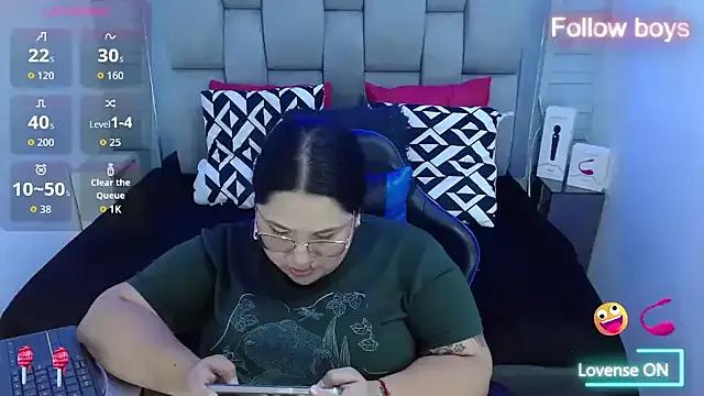 evelin_zaens from StripChat