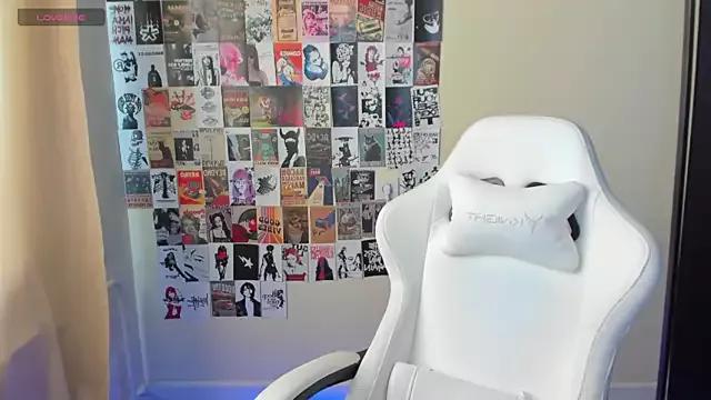 Checkout girls naked models with similar nickname. Cute sexy Free Models.