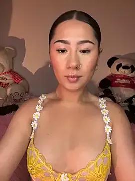 evelyn_ch_ from StripChat is Freechat