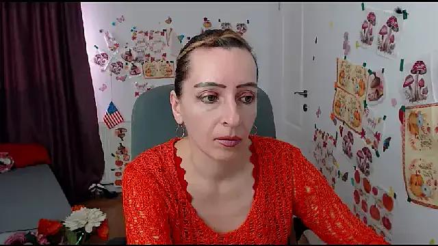 EvelynAngell from StripChat is Freechat