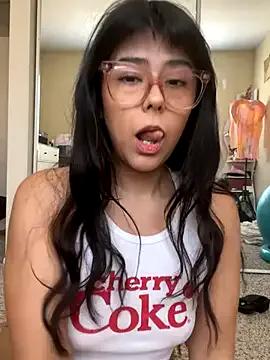 Evie-Luna from StripChat is Freechat