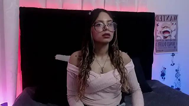 Eviy_queen from StripChat is Freechat