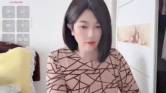 FeilL2t from StripChat is Freechat