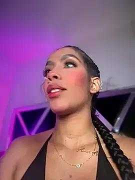 Fiorella_Bossh_ from StripChat is Freechat