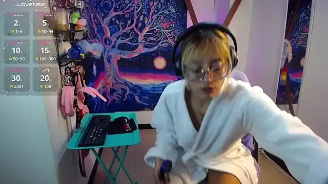 FireForFire_ from StripChat is Freechat