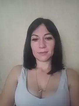 FireLily332 from StripChat is Freechat