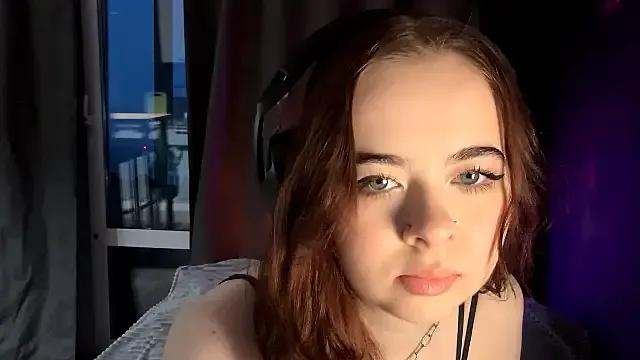 FloralAtoll from StripChat is Freechat