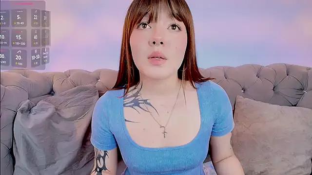 Fluffy_Bubble21 from StripChat