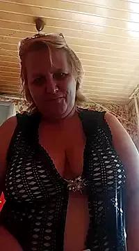 Forest-Lady from StripChat is Freechat