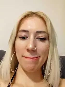 Fuck-Gina from StripChat is Freechat