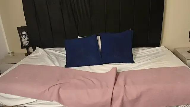 GabySweett_ from StripChat is Freechat