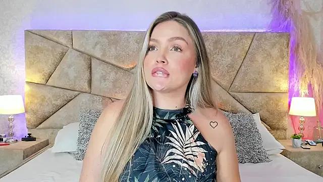 GaiaBaker from StripChat