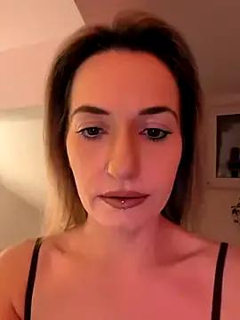 GangBangKitty from StripChat is Freechat