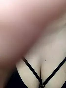Gemma-ni from StripChat is Freechat