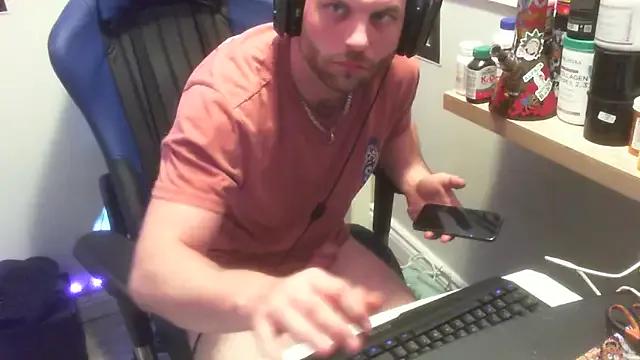 GeneralXMillyX from StripChat