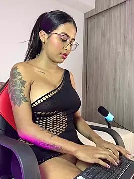 genesissara from StripChat is Freechat