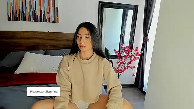 Ginebraa_Saenz from StripChat is Freechat