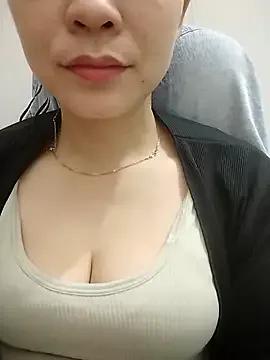 Girl_Shy2000 from StripChat is Freechat