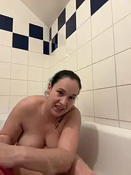 Girlysensuelle from StripChat is Freechat