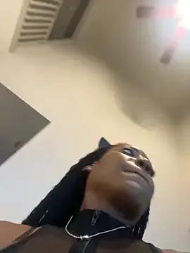 Giselledabodyyy from StripChat is Freechat