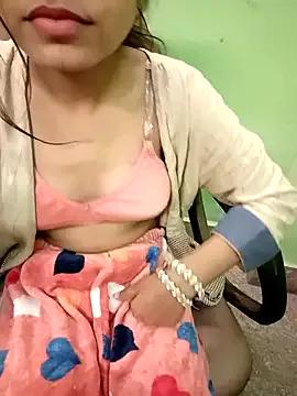 Glexi_Girl from StripChat is Freechat