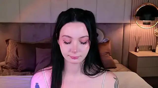 Goldy_Stark from StripChat is Freechat
