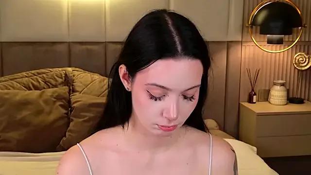 Goldy_Stark from StripChat is Freechat