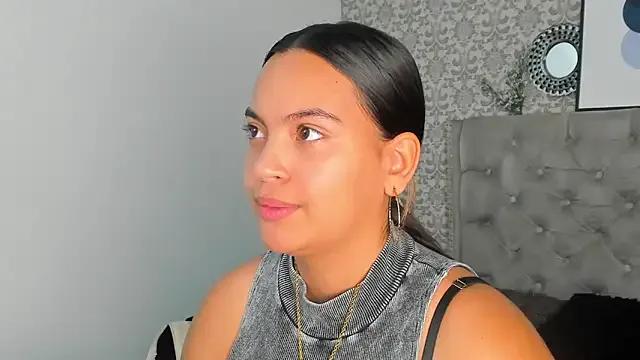 Grace_Hollis from StripChat is Freechat
