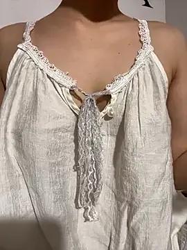 Hana_yukii from StripChat is Freechat