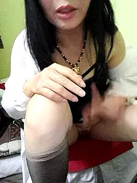 Hangem111 from StripChat is Freechat