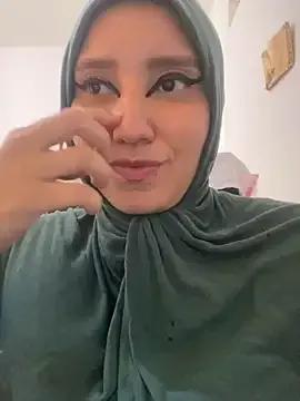 hannahayat from StripChat is Freechat