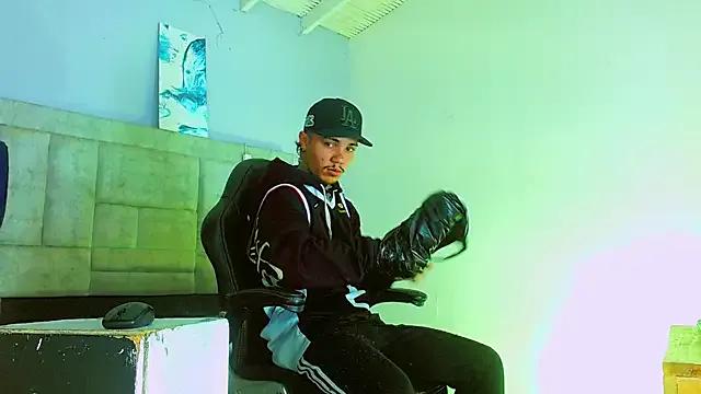 HannibalLester from StripChat